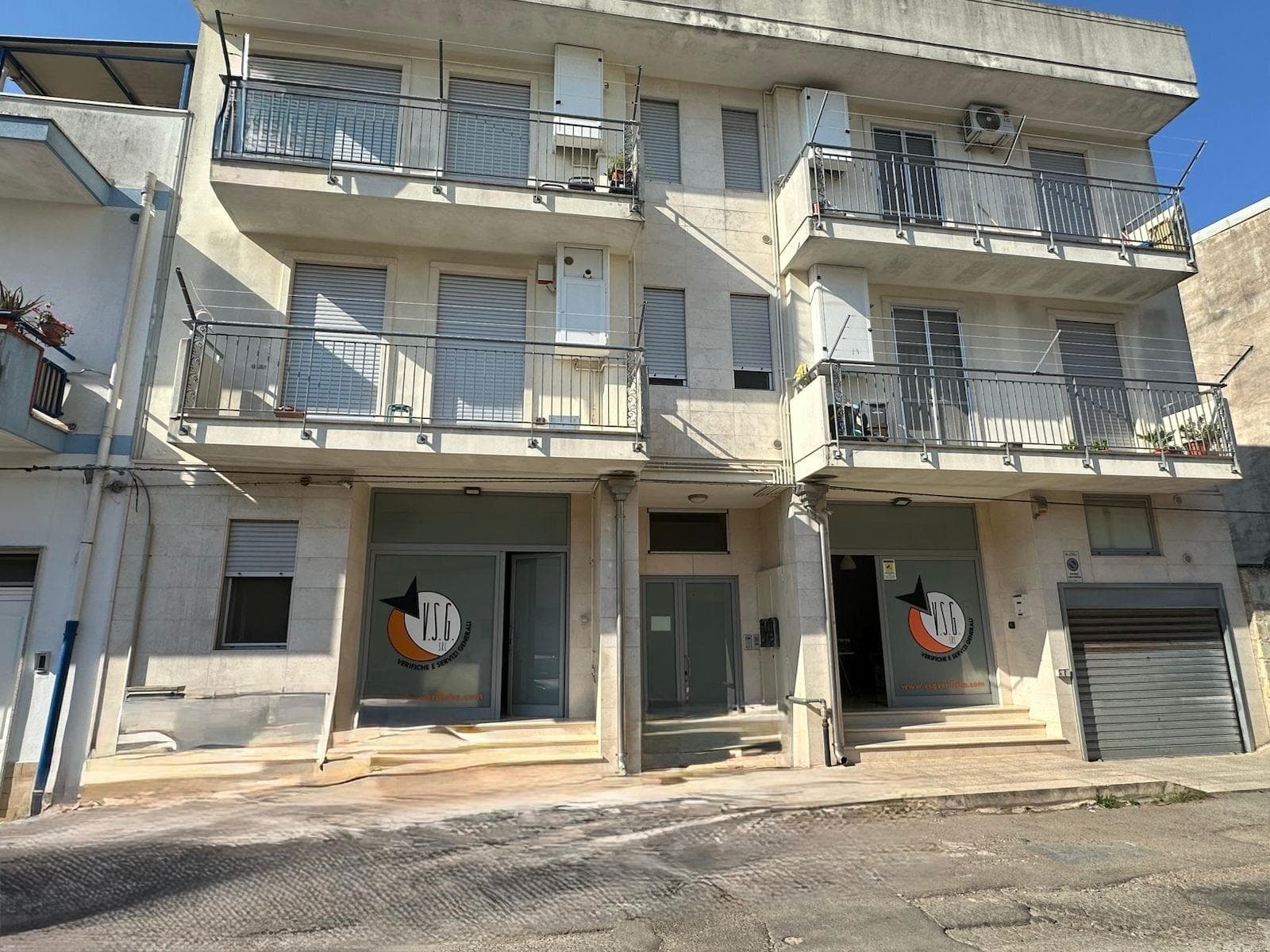 Photo of APPARTAMENTINO al 1° piano con GARAGE